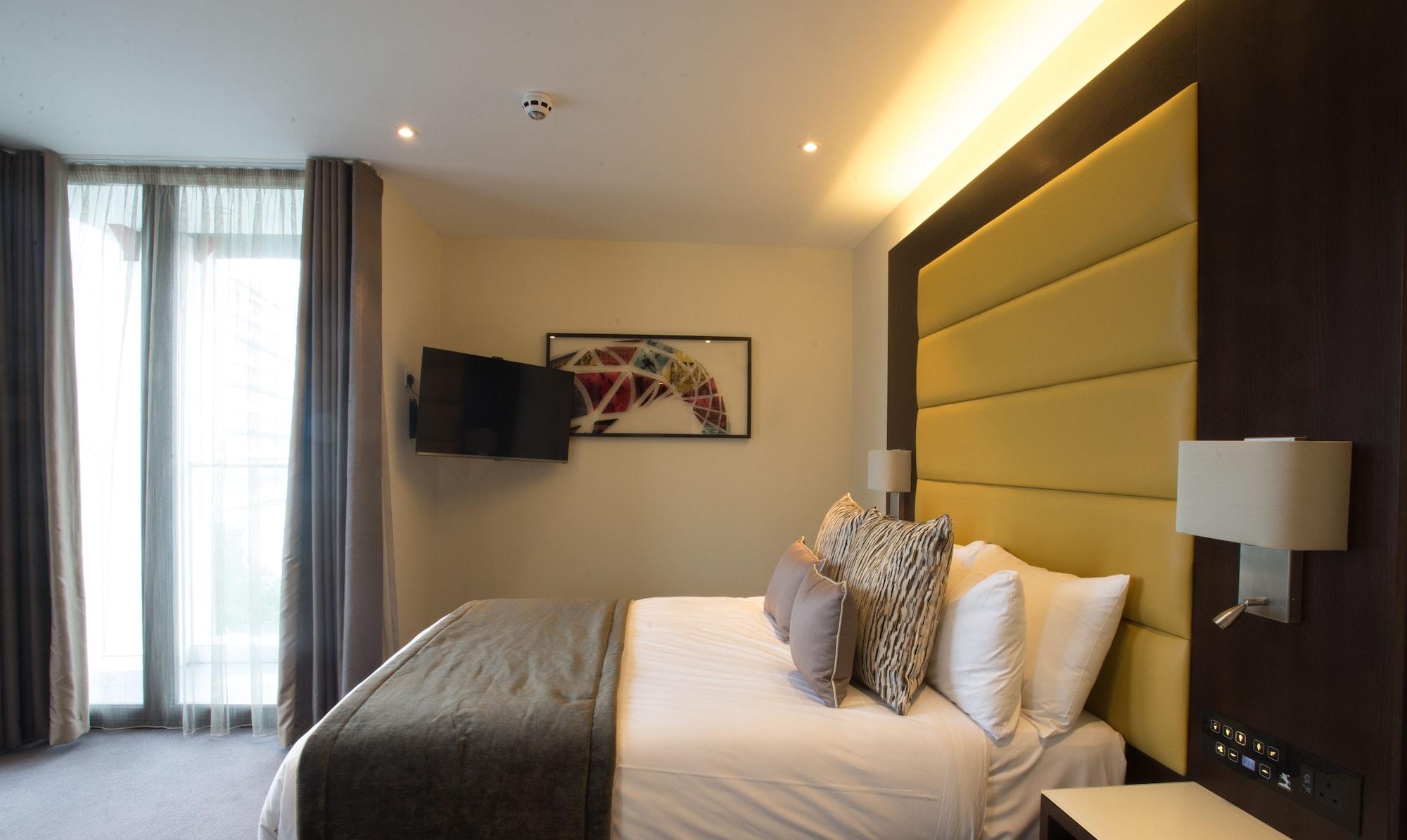 St George'S Hotel - Wembley Londra Esterno foto