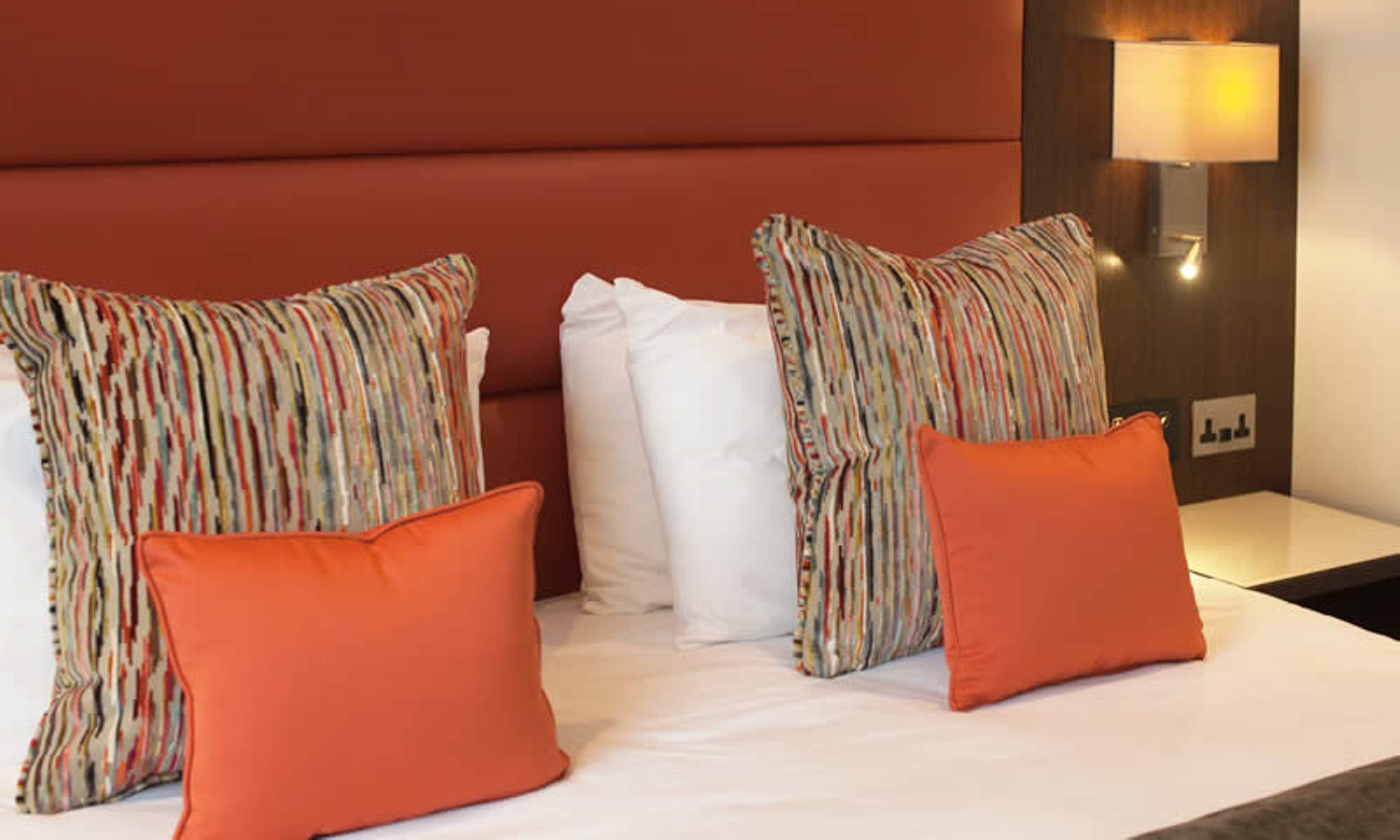 St George'S Hotel - Wembley Londra Esterno foto