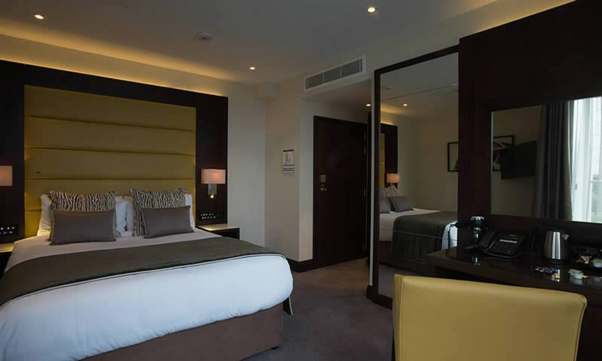 St George'S Hotel - Wembley Londra Esterno foto