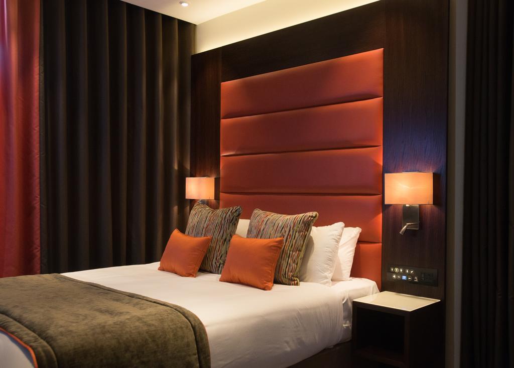 St George'S Hotel - Wembley Londra Esterno foto