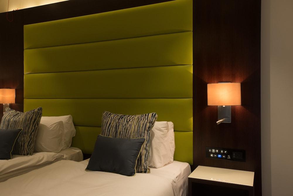 St George'S Hotel - Wembley Londra Esterno foto